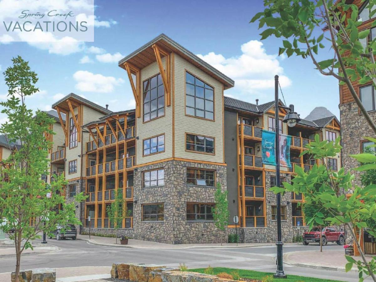 White Spruce Lodge By Spring Creek Vacations Канмор Экстерьер фото
