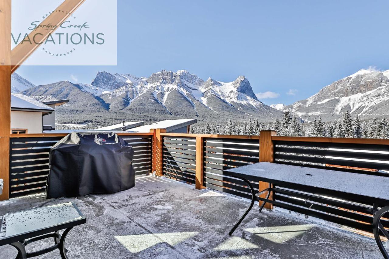 White Spruce Lodge By Spring Creek Vacations Канмор Номер фото