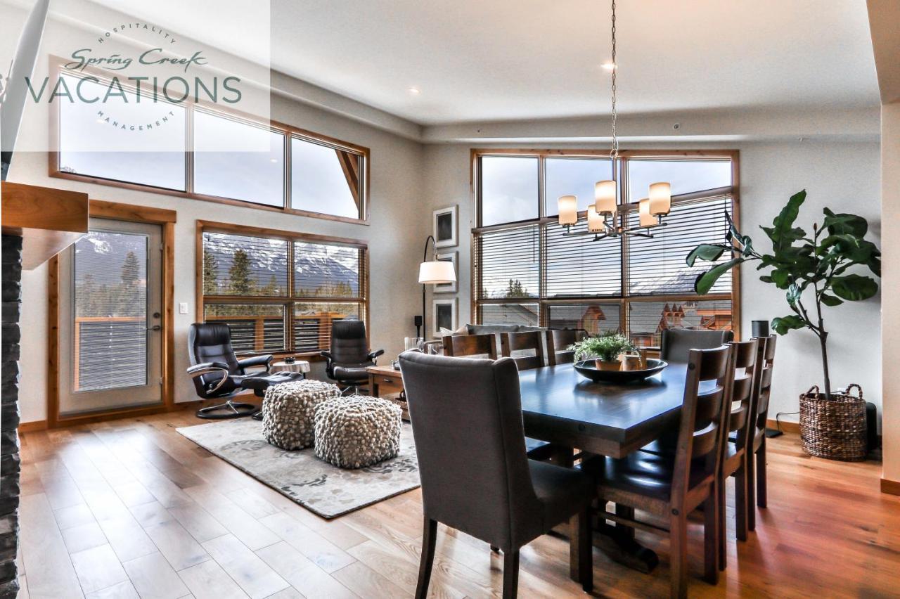 White Spruce Lodge By Spring Creek Vacations Канмор Номер фото